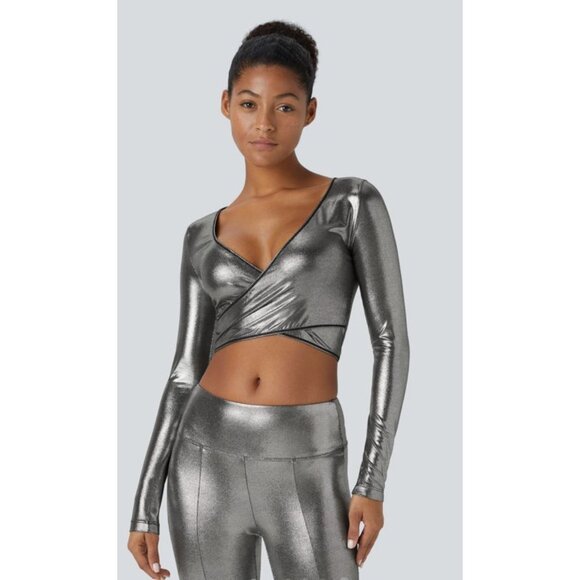 Halara Softlyzero Faux Leather Deep V Neck Cropped Meta Top Sz XL Crossover Hem - Picture 8 of 10